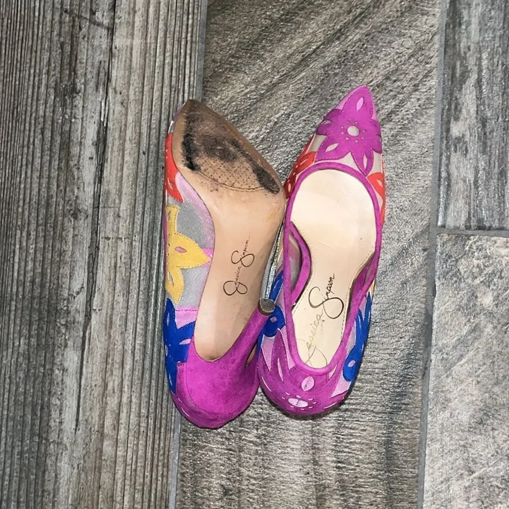 Vintage Jessica Simpson 4” multicolored flower appliqués pointy toe pumps